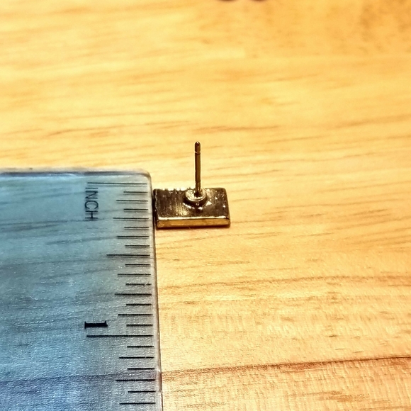 White Cassette earrings - Picture 10 of 10